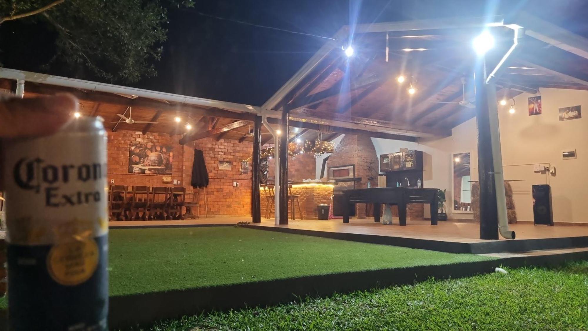 Quinta Queen Girasol Capiatá Екстериор снимка